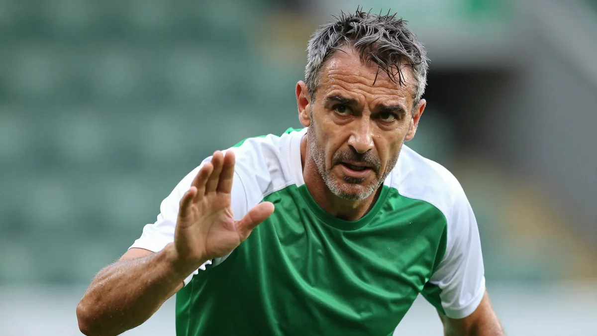 Former Celtic Star Warns Dan Neil of Glasgow's Football Frenzy