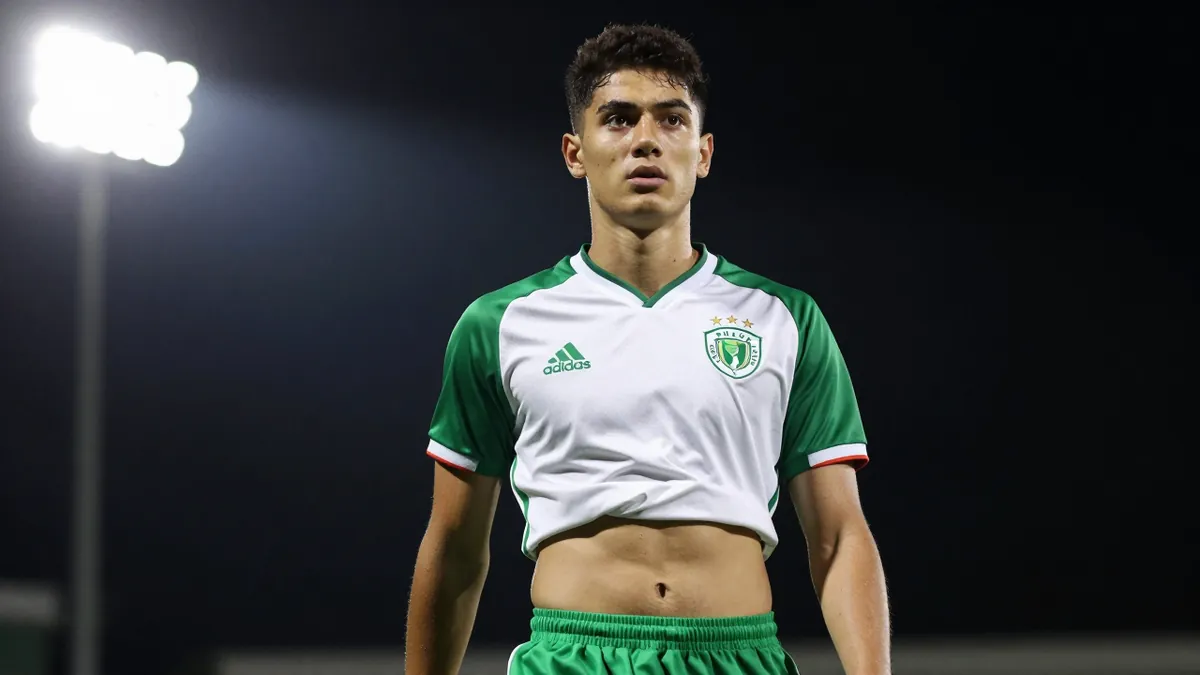Celtic close in on Mika Baur transfer as midfielder pushes for immediate move